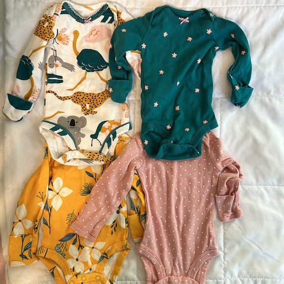 6 Carters Newborn Onesies Bundle Lot - Picture 3 of 4